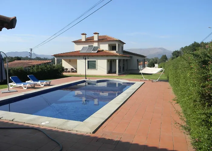 Casa Estrada Da Guia